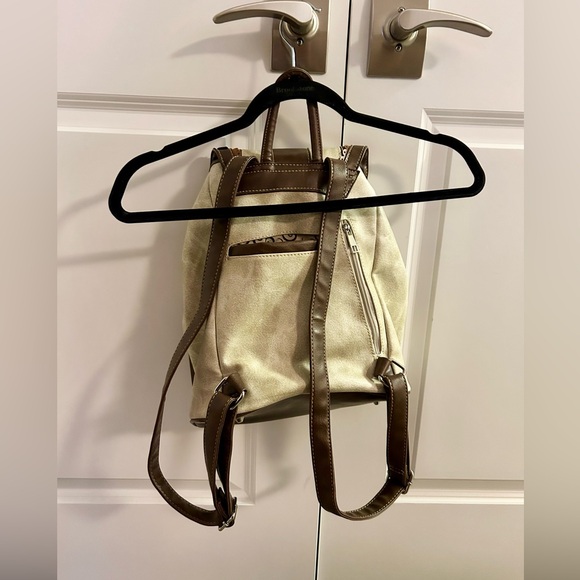 Backpack. - Picture 4 of 7